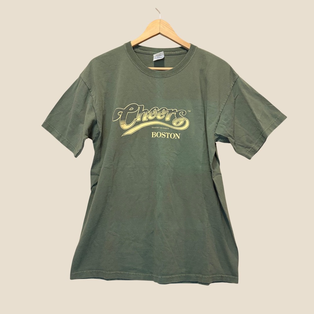 Gildan Cheers Boston T-Shirt Mens Large Green Normisms Quotes Graphic Tee 2007